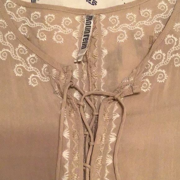 Lovely embroidered boho maxi - Picture 4 of 5